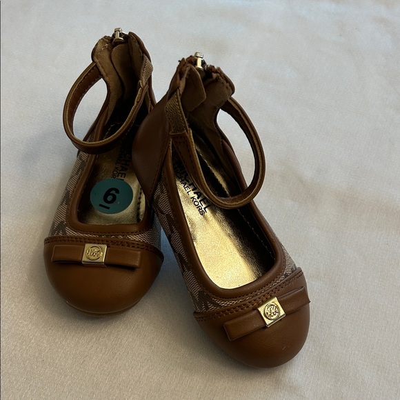 Michael Kors Other - Michael Kors Tan Kids Dress Shoes with Gold Accents